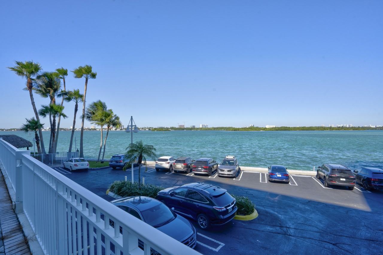 10350 West Bay Harbor Drive - 1Apt 3T #1 - Photo 2 of 10