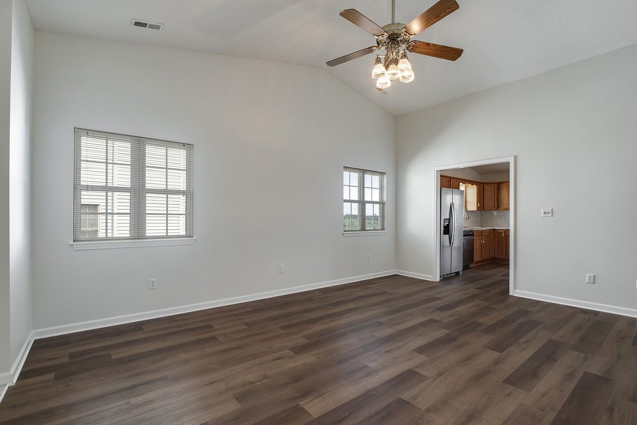 513 Cimarron Cir #1 - Photo 7 of 34