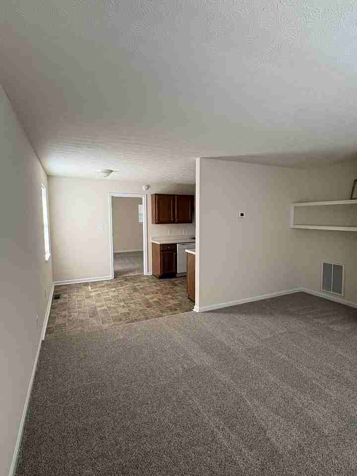 1611 Flanigan Ct #1 - Photo 4 of 15