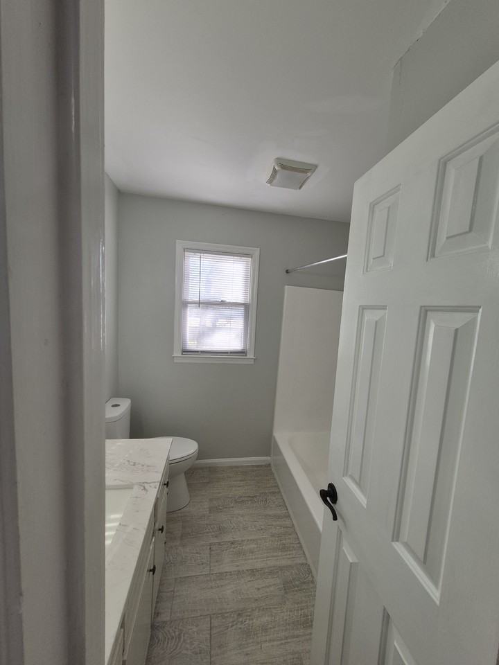 185 Springdale Ct #1 - Photo 6 of 11