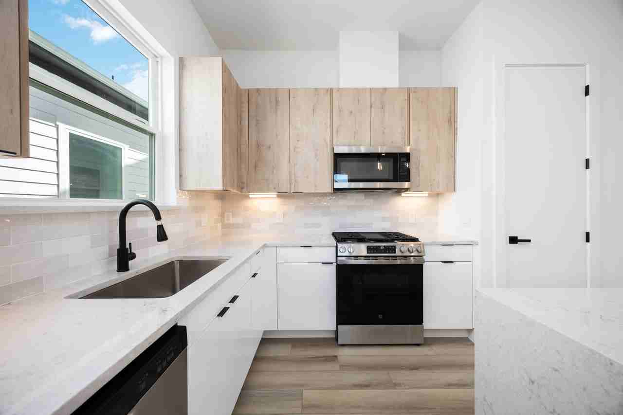 6737 Peerless St #C - Photo 7 of 12