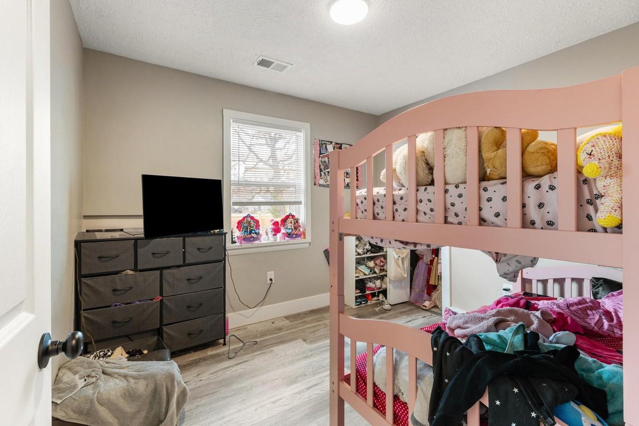 1581 Burns Ave #B - Photo 7 of 8