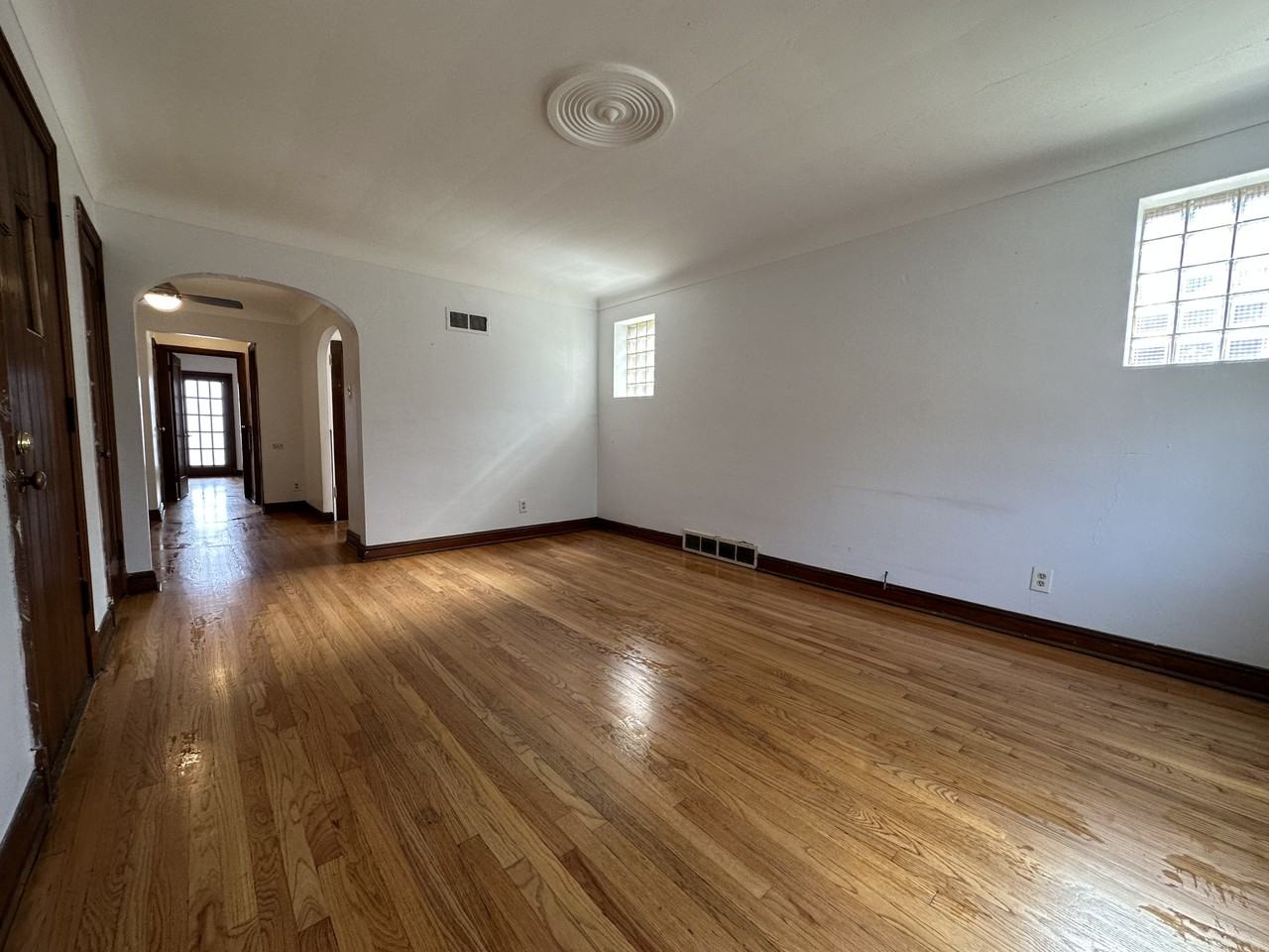 8828 Riverview Blvd Apt 2s #2S - Photo 2 of 18