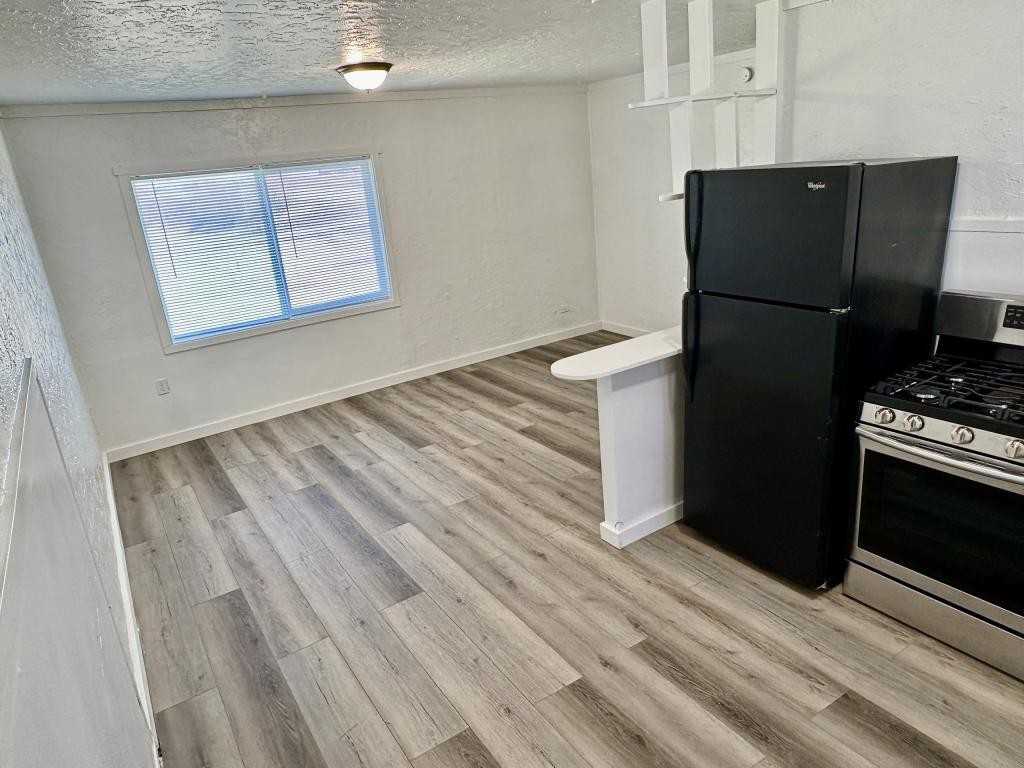 5350 W. Broadway APT. #11 - Photo 4 of 12