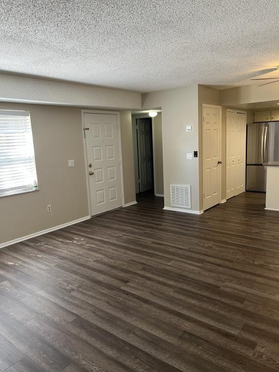143 Windtree Ln - Photo 3 of 11