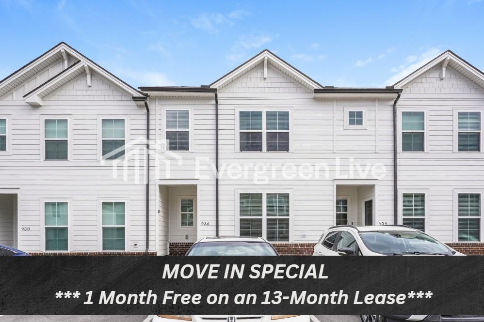 936 Hamilton Crossing Sq