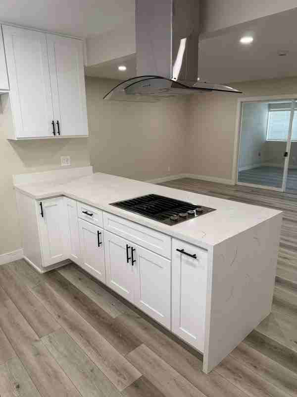 340 E Shamrock St - Photo 4 of 16