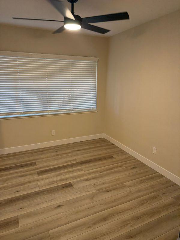 340 E Shamrock St - Photo 5 of 16