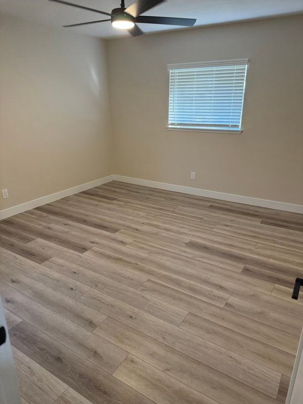 340 E Shamrock St - Photo 6 of 16