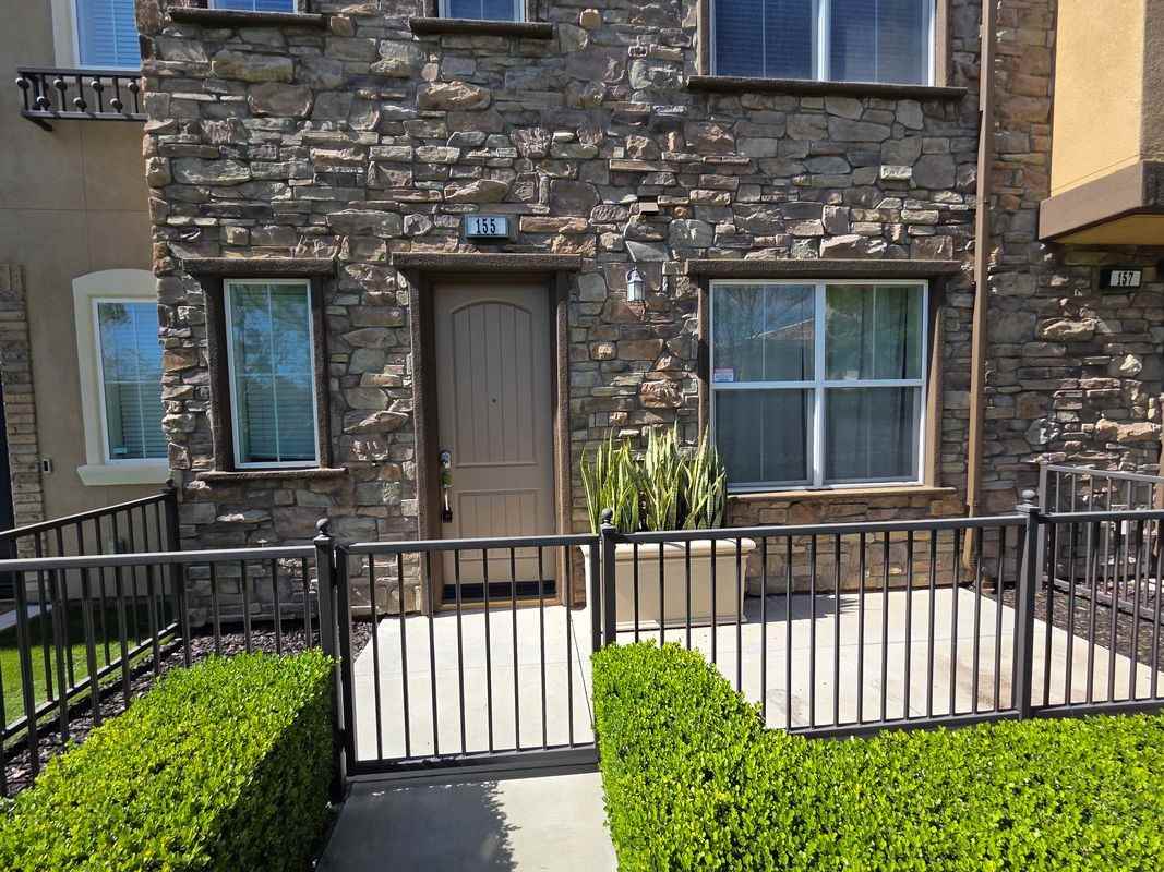 155 Aliso Ridge Loop - Photo 2 of 34