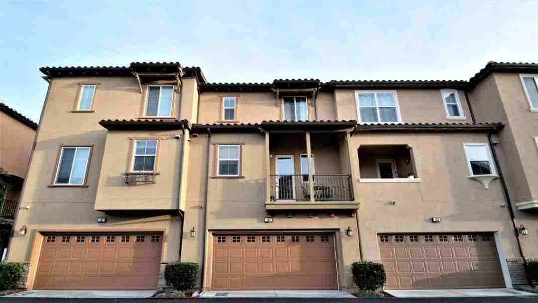 155 Aliso Ridge Loop - Photo 3 of 34