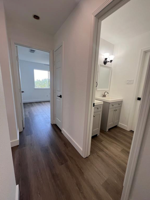 450 Shady Bluff Dr - Photo 2 of 20