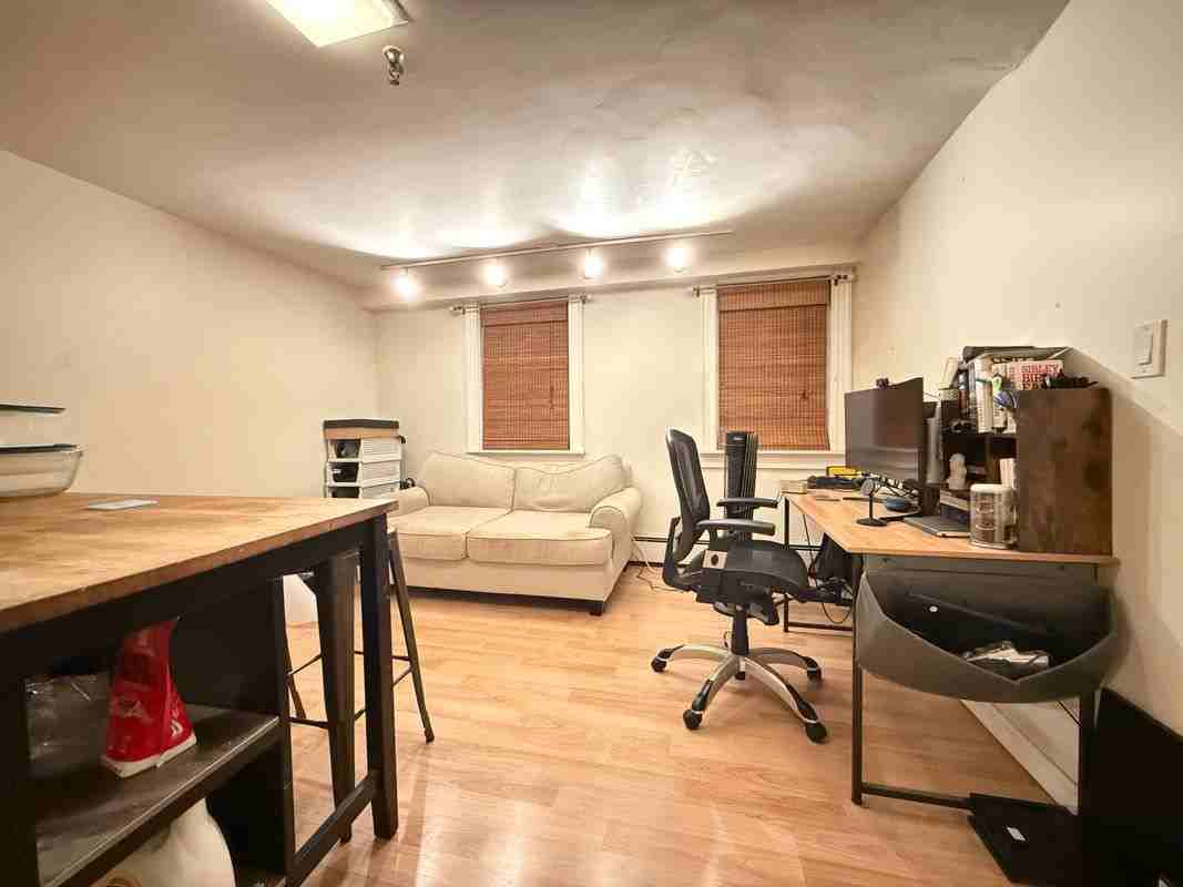 259 Beacon St ##2 - Photo 5 of 14