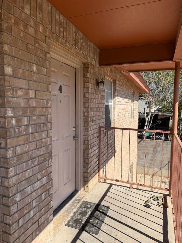 2601 Springfield Ave ##4 - Photo 2 of 14