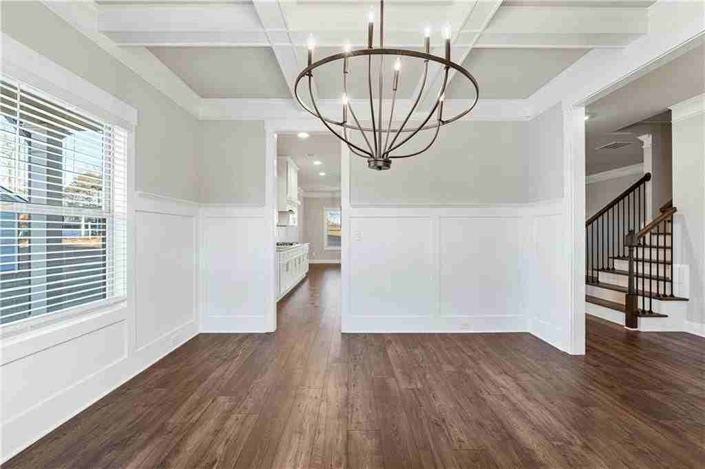 1647 Jasper Dr - Photo 3 of 16