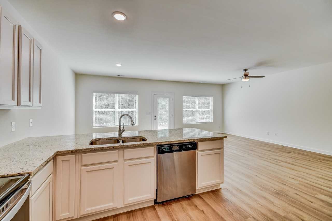 8 Deer Creek Dr - Photo 6 of 15