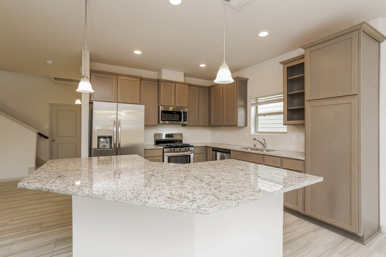 7918 7918 Cypress Country Dr - Photo 6 of 23