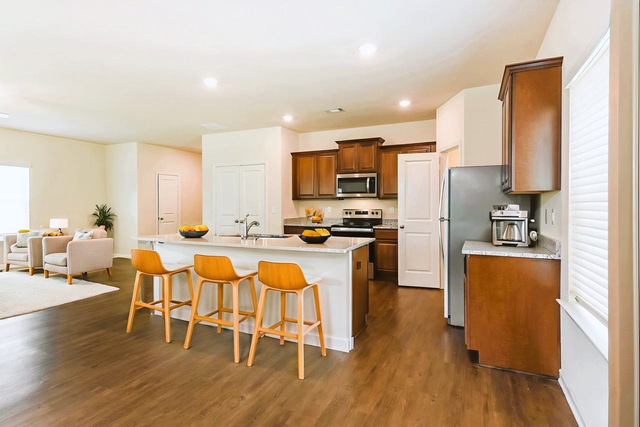 138 Innis Brook Cir - Photo 5 of 28