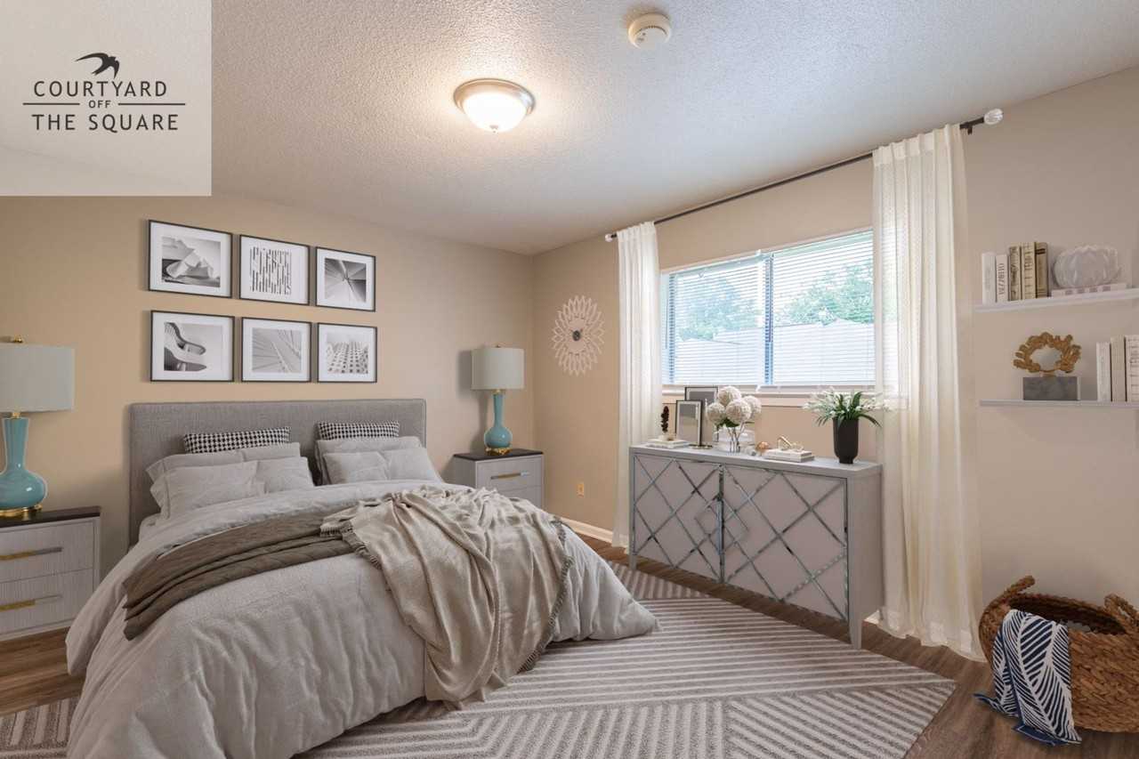 Courtyard Off The Square Apartments - Photo 6 of 10