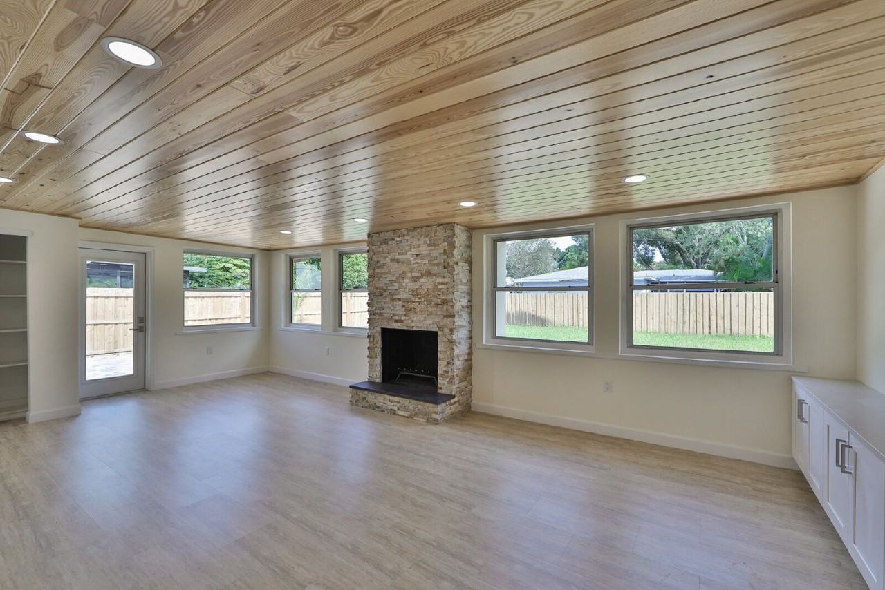 5941 4th Ave N - Photo 5 of 38