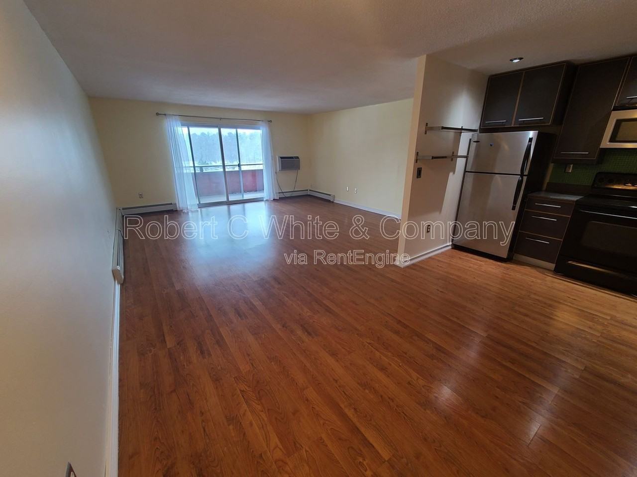 12 Stony Brook Dr #B4 - Photo 4 of 12