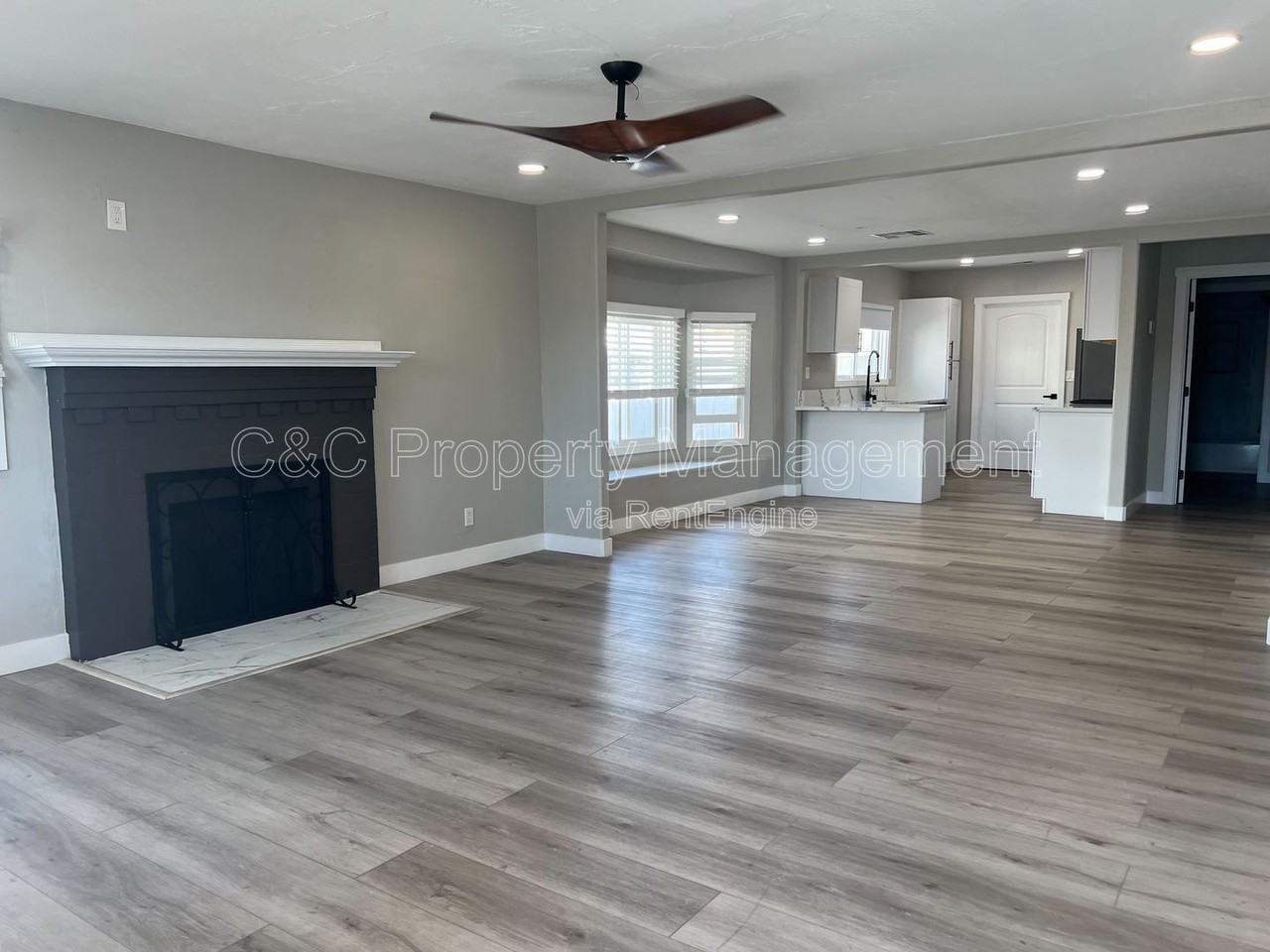 1519 W 22nd Pl - Photo 6 of 20