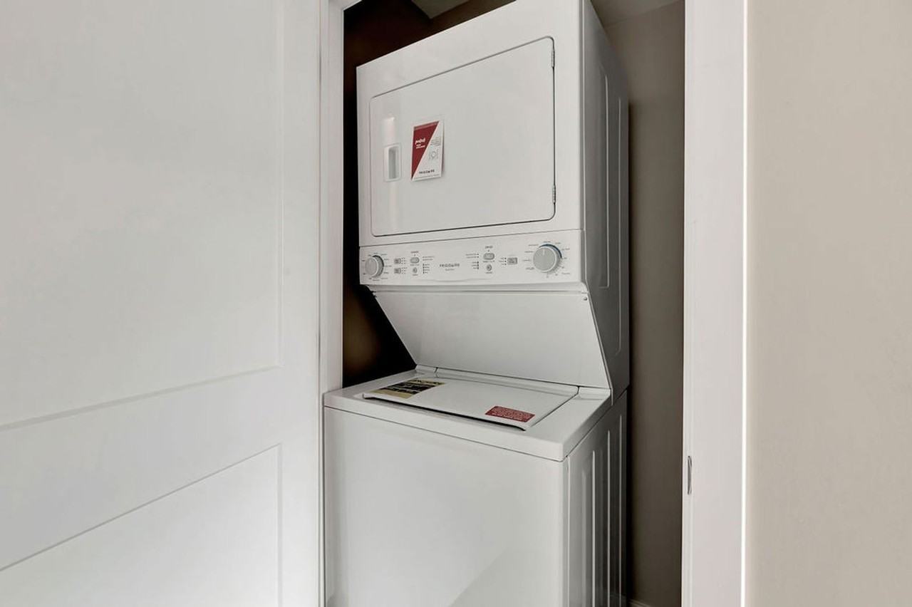 6917 Montgomery Rd #9 - Photo 7 of 9