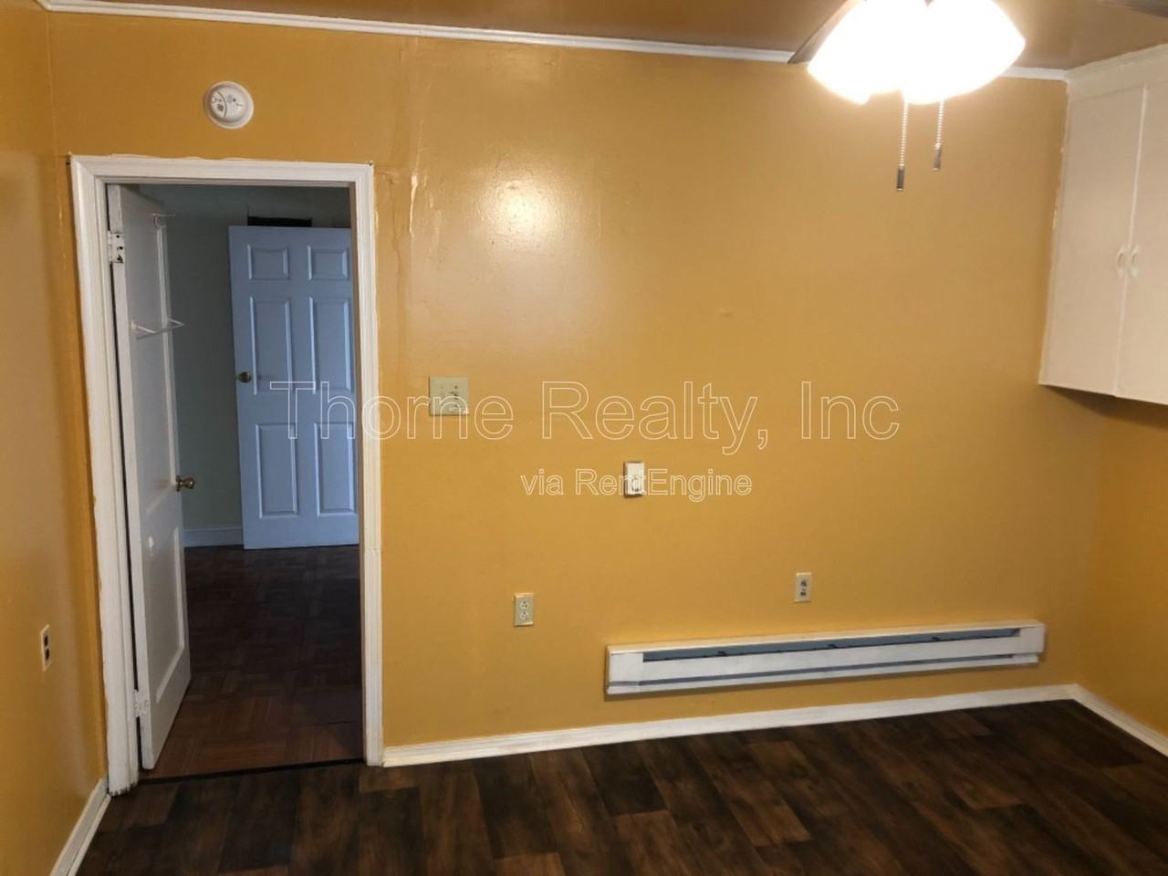 517 Ne Main St - Photo 4 of 18