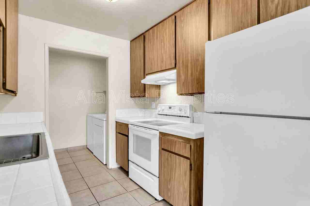 7841 Camino Tranquilo - Photo 5 of 25