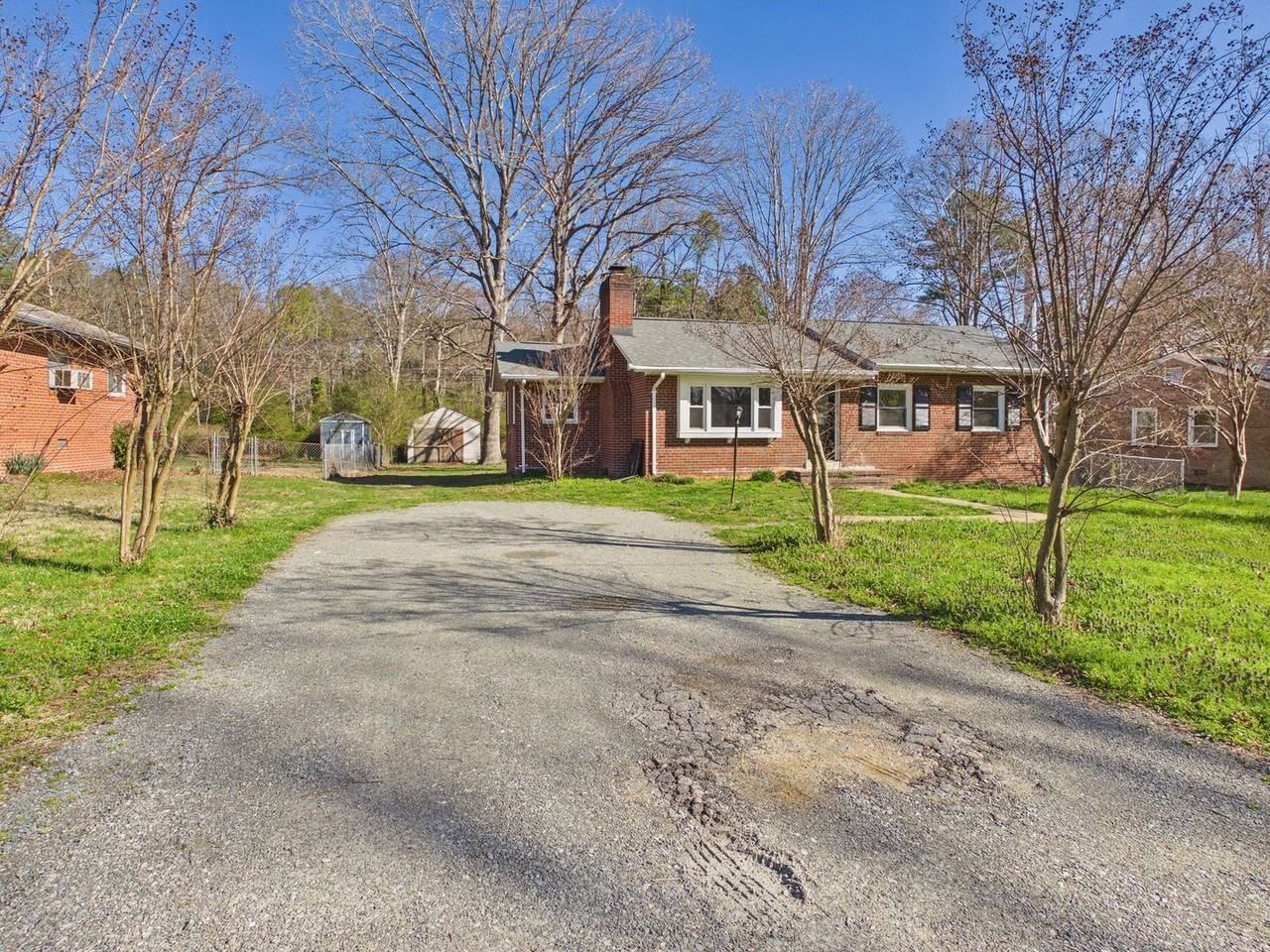 6534 Worthington Rd - Photo 2 of 26