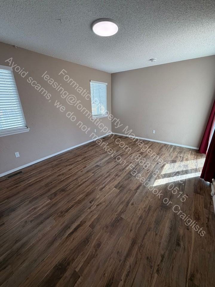 8962 W 89th Pl - Photo 7 of 13