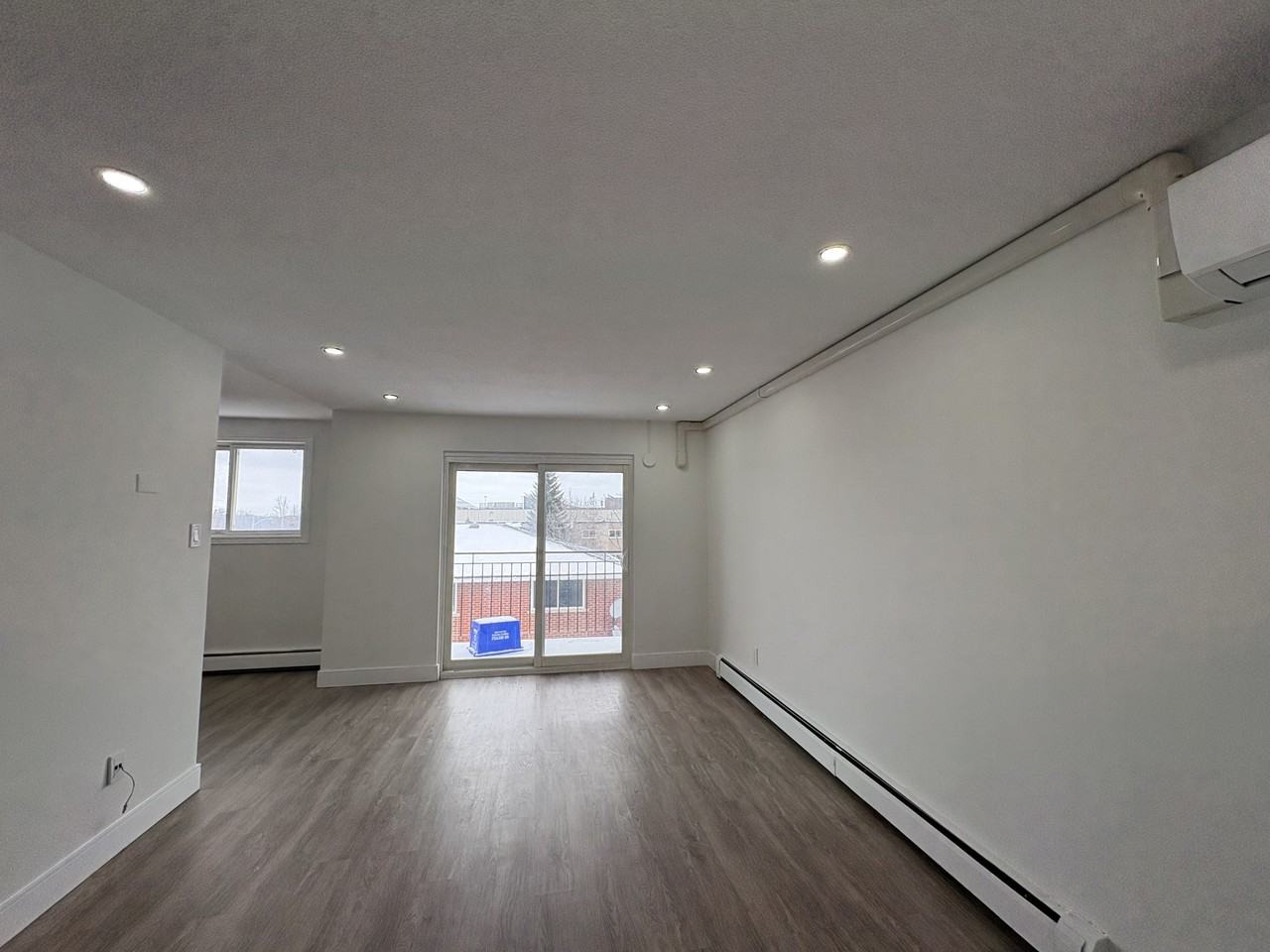 11 Chandler Dr - Photo 2 of 9