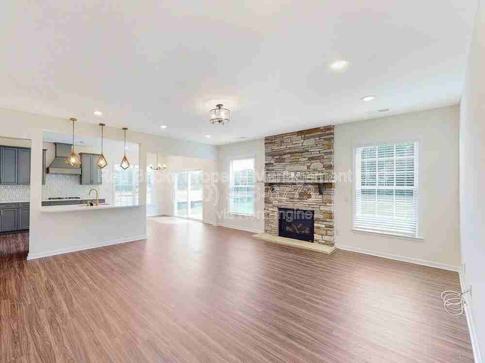 17712 Summers Walk Blvd - Photo 5 of 25