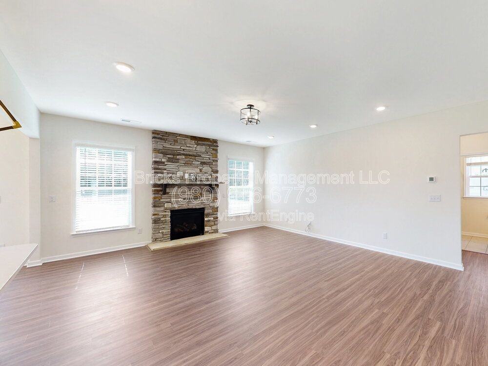 17712 Summers Walk Blvd - Photo 6 of 25