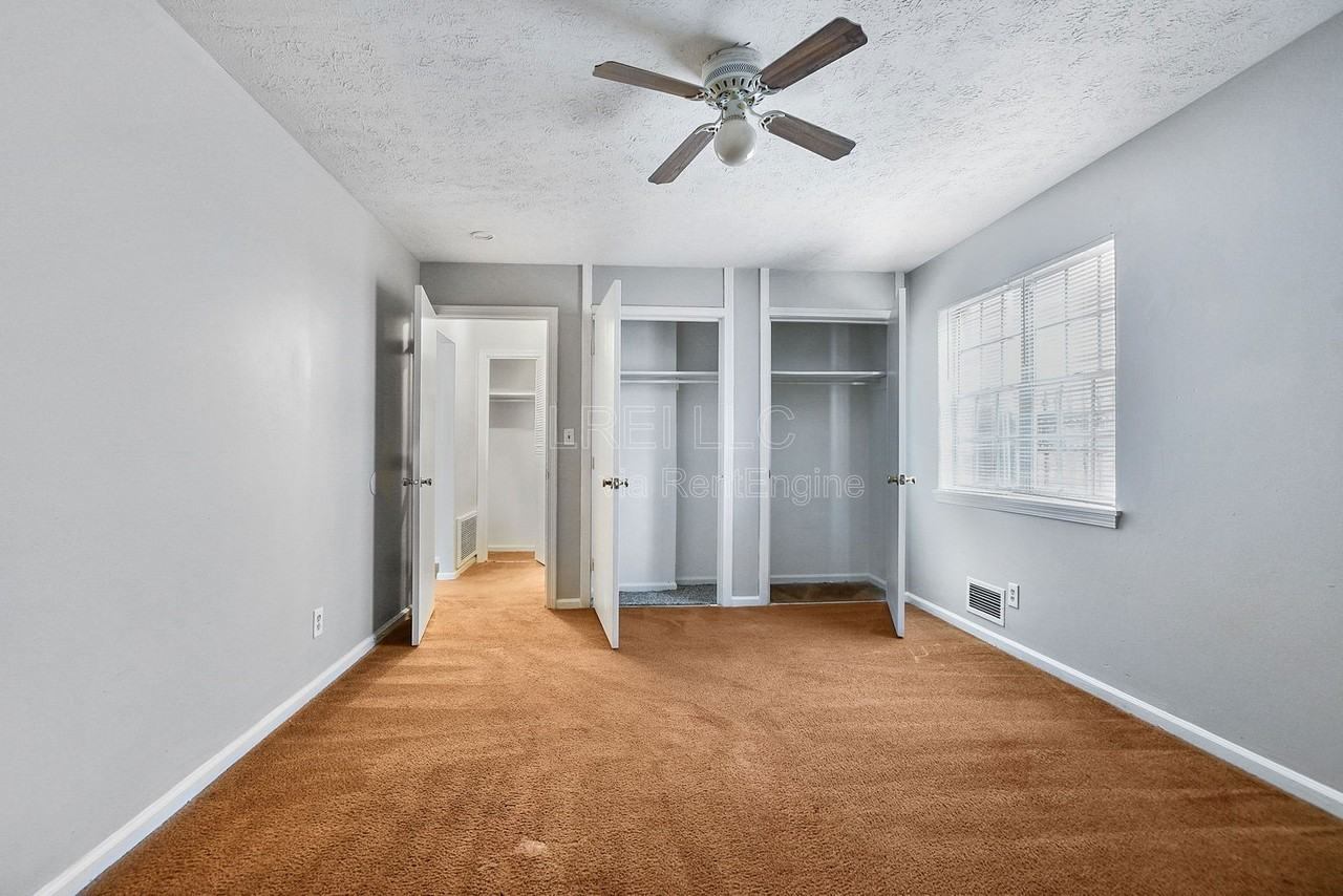 118 W Ormsby Ave #A1 - Photo 5 of 11