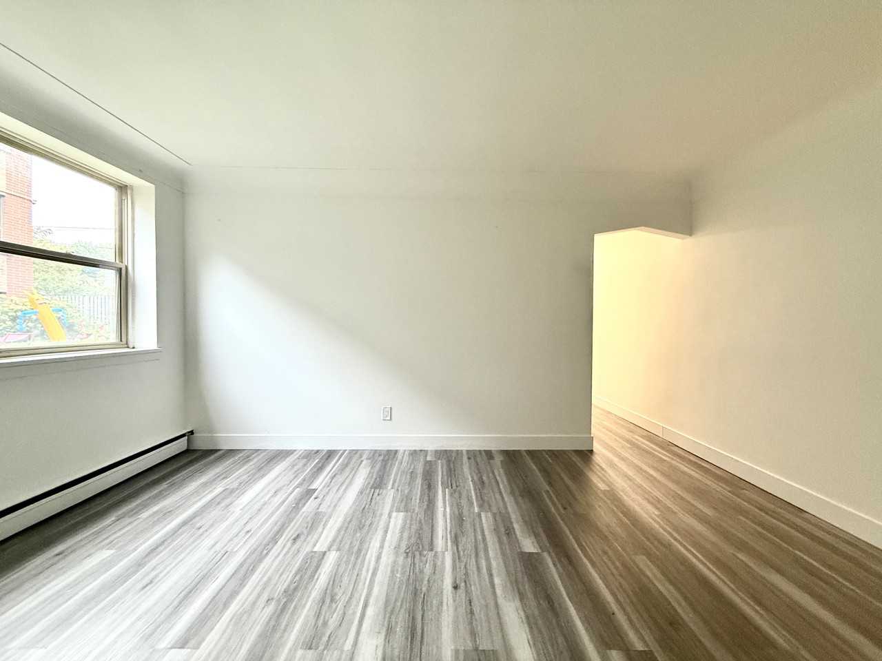 169 Park Row S - Photo 3 of 7