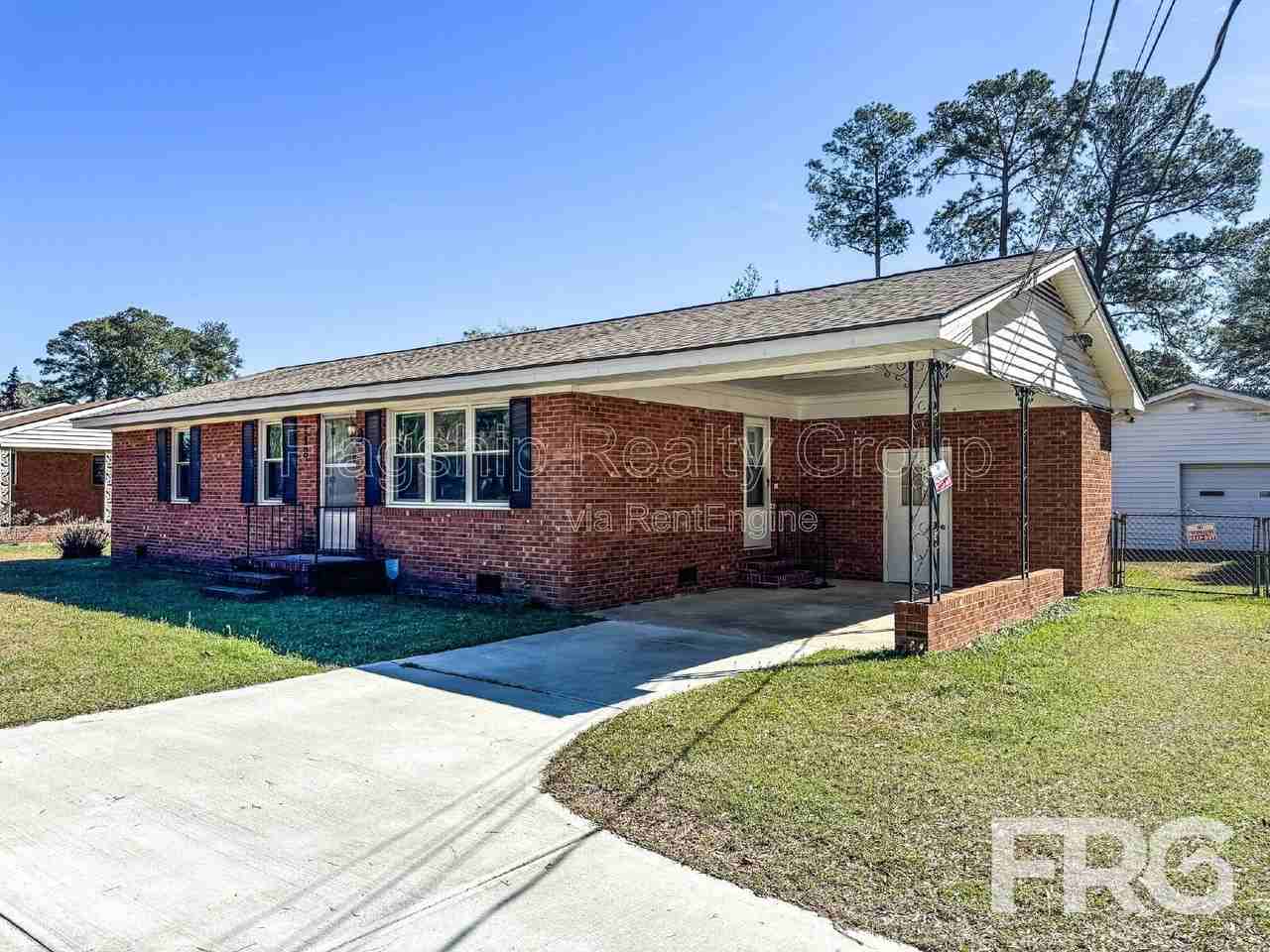 118 Nancy Dr - Photo 2 of 25