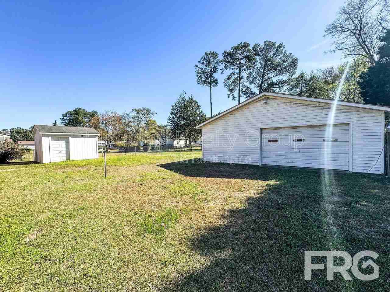 118 Nancy Dr - Photo 5 of 25