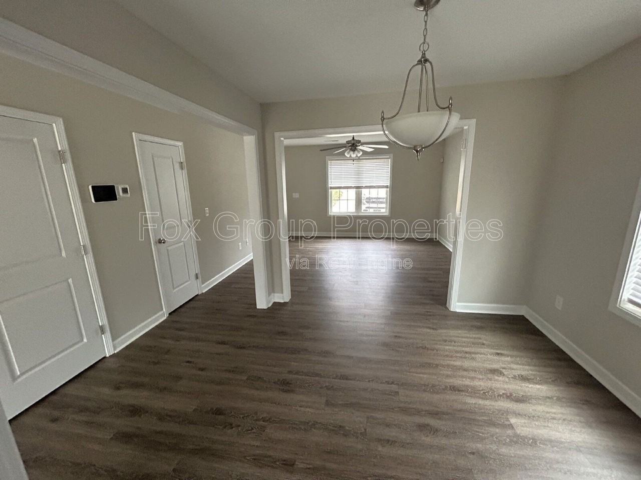 566 Kirk St - Photo 7 of 14