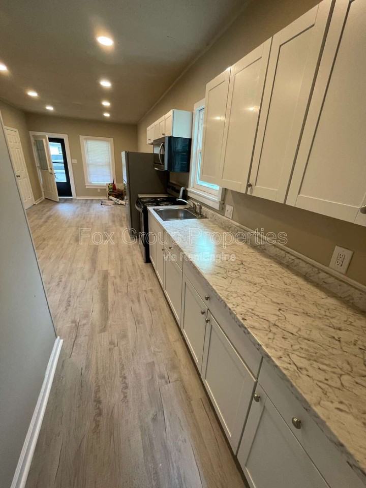 207 N Meriah St - Photo 6 of 16