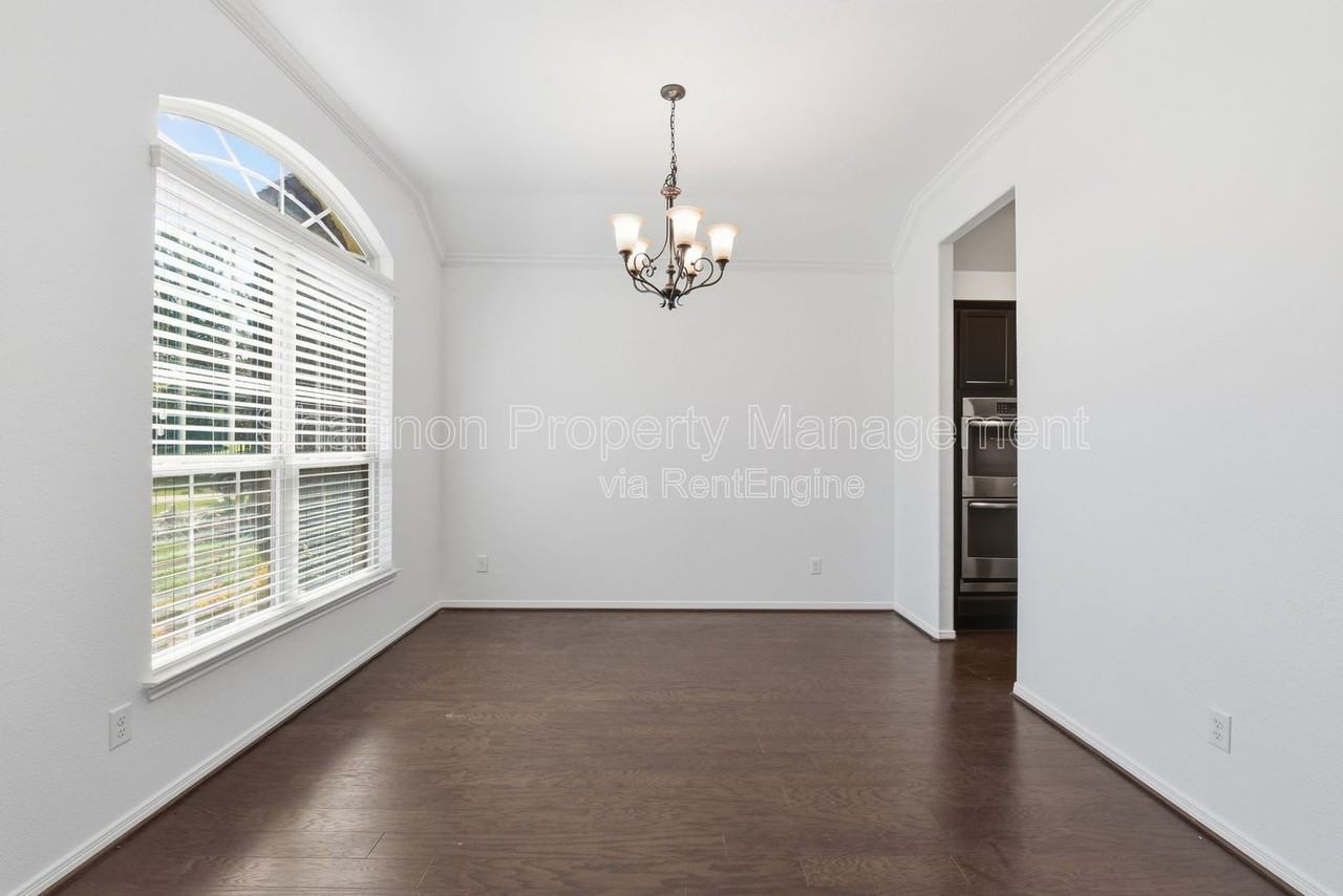 212 Fallow Buck Ct - Photo 7 of 37