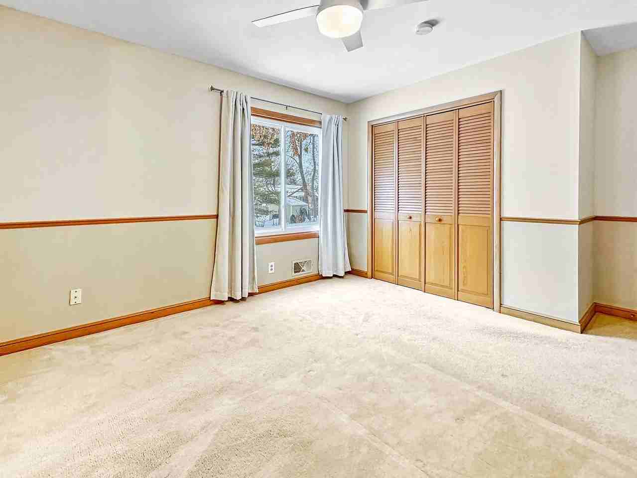 341 Herman Ter - Photo 7 of 20