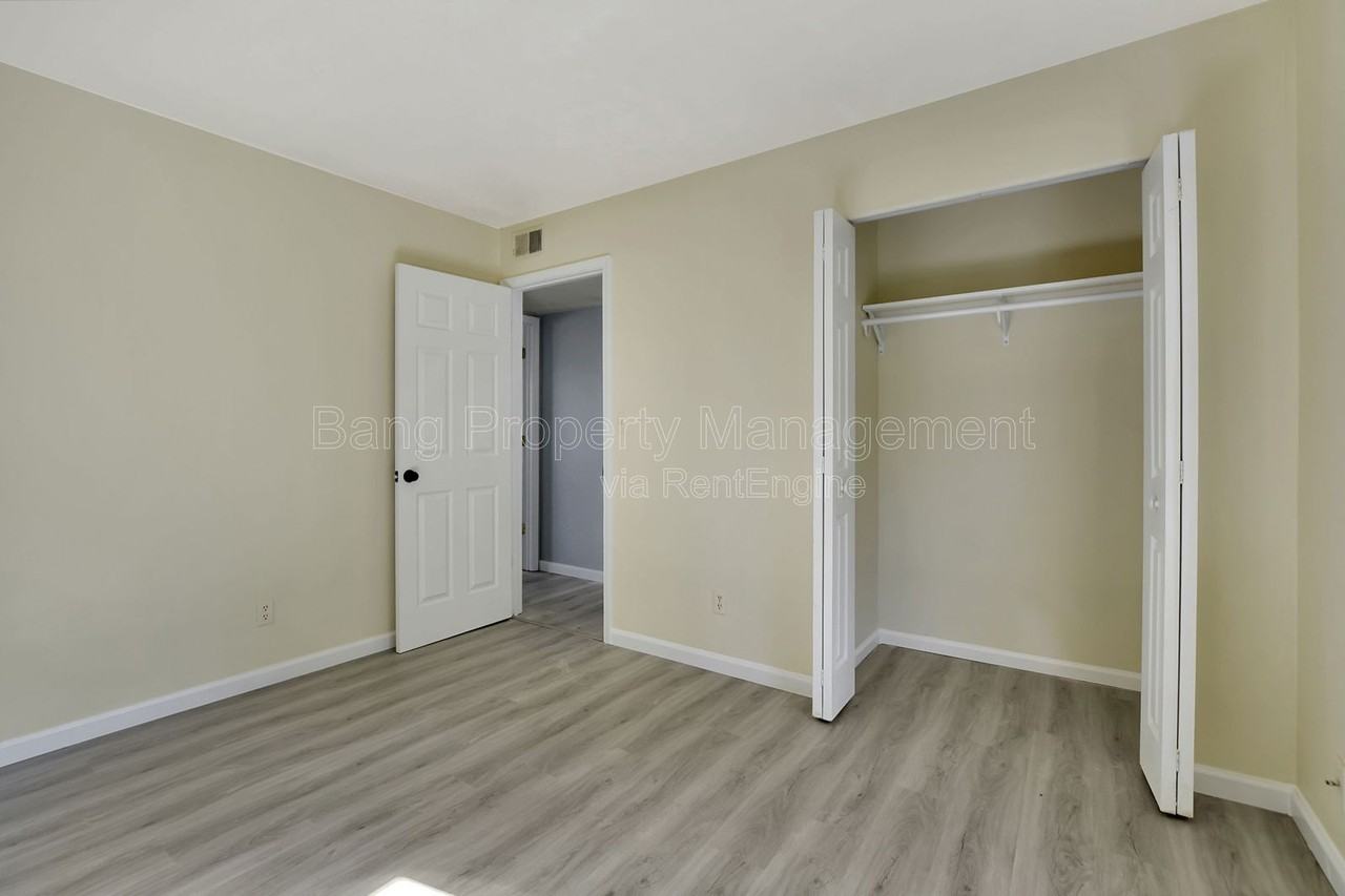 817 Lancelot Ct - Photo 7 of 19