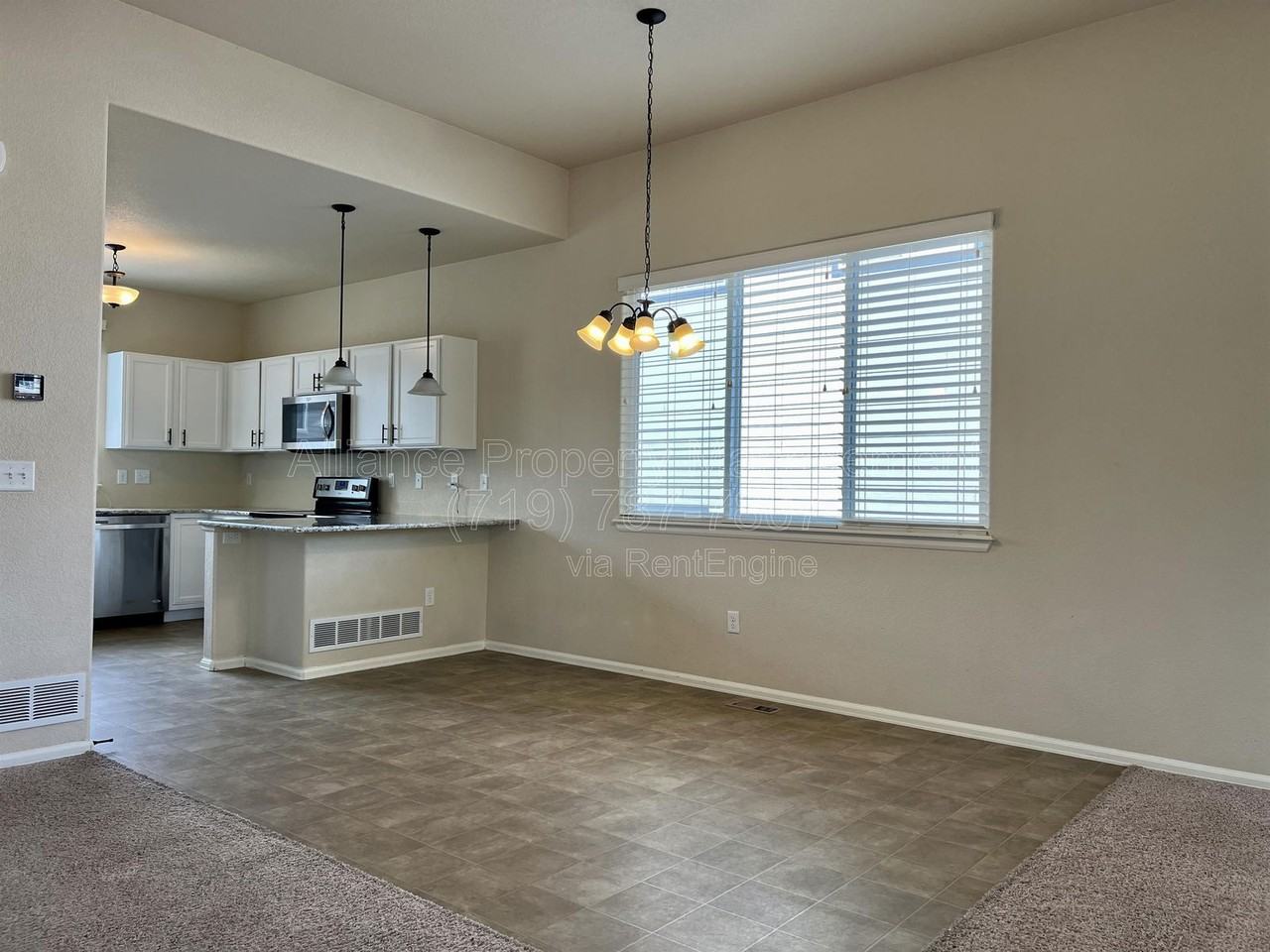 6280 San Mateo Dr - Photo 5 of 43