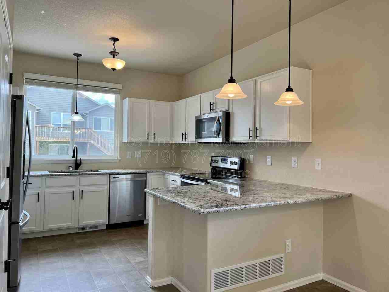 6280 San Mateo Dr - Photo 6 of 43