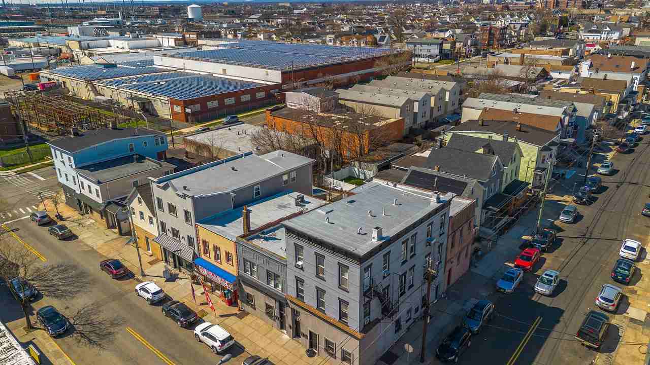 14 1st St #2 - Photo 2 of 25