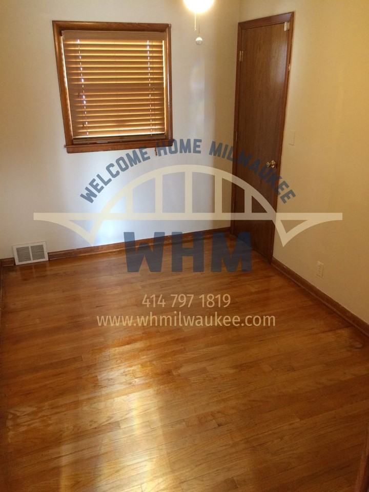 7126 W Tallmadge Pl - Photo 6 of 9