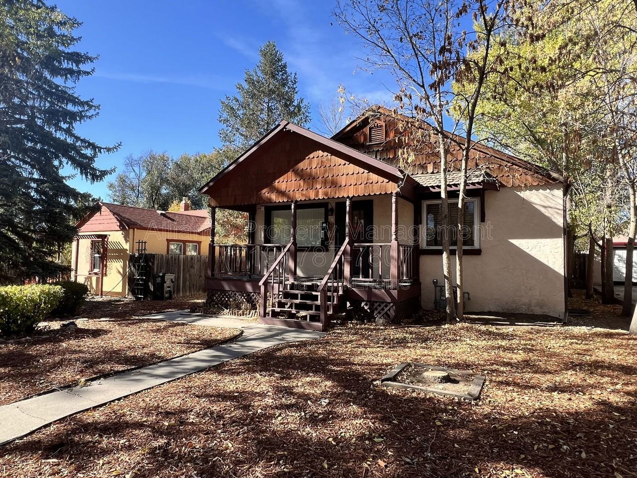 322 Farragut Ave #A - Photo 2 of 17