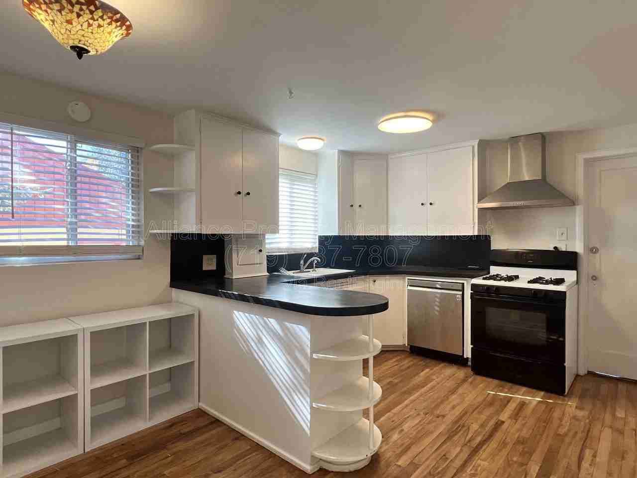 322 Farragut Ave #A - Photo 5 of 17