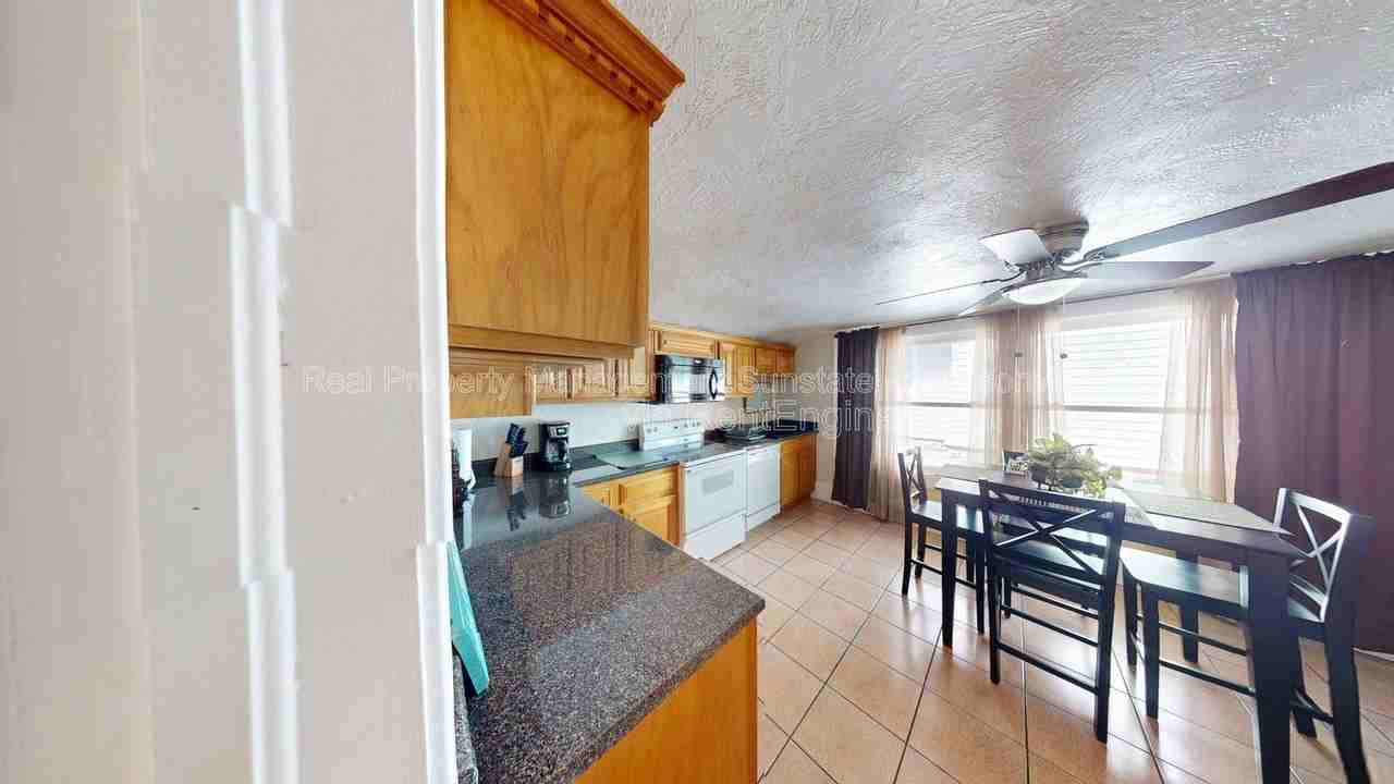 229 W 10th St - Photo 7 of 17